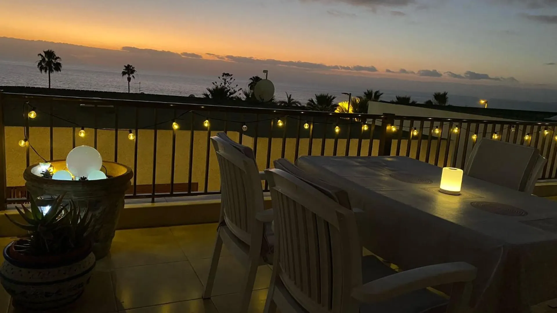 Ocean View, Grosse Sonnenterrasse, Meerblick, Tamara Komplex, Teneriffa Sued, Los Gigantes, 500M Strand, Pool, 300M Zum Ort, Ruhig location